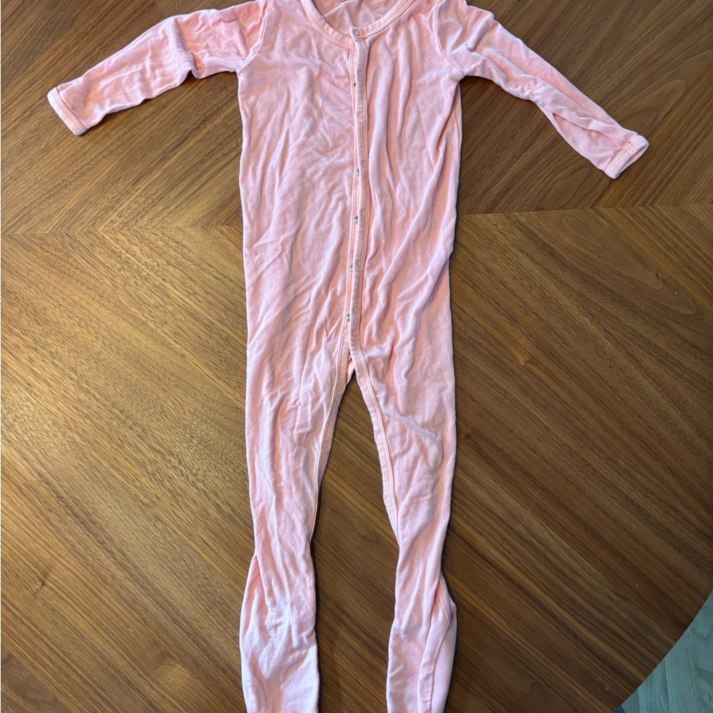 Kyte Baby | Footie in Peach | sz 18-24 M